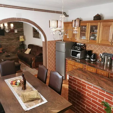 House Leyla ゲストハウス Bihać