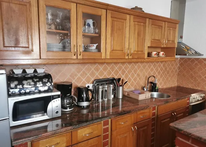 招待所 House Leyla