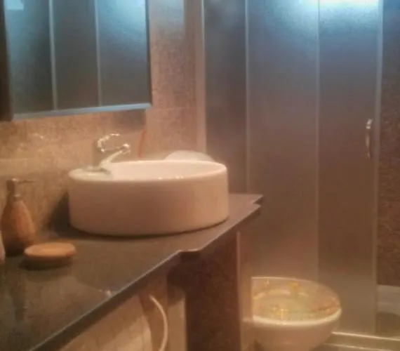 招待所 House Leyla